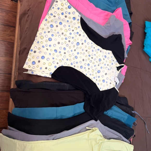 Scrubs - Picture 3 of 6